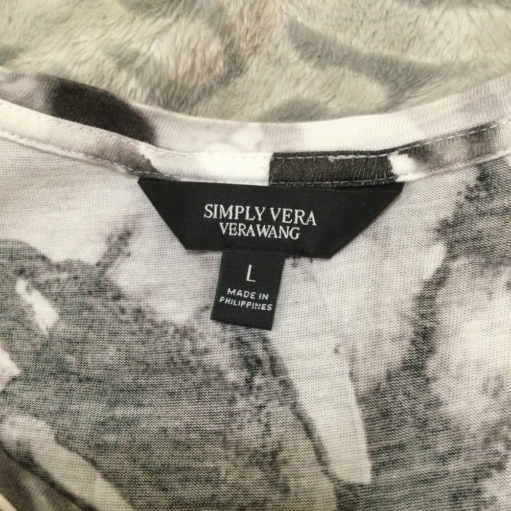 Simply Vera Vera Wang Sleeveless Black & White Floral Tank with Crystals Size L - Picture 6 of 9